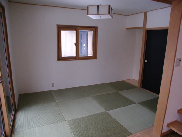 琉球畳の和室。